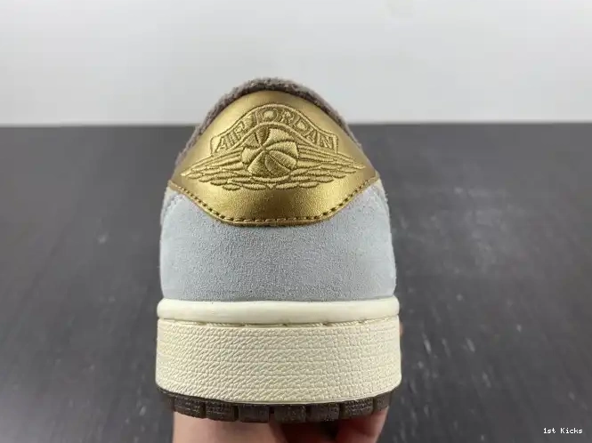 1st Kicks the OG Rabbit Year Air Retro Low Jordan 1 of DV1312-200 0531